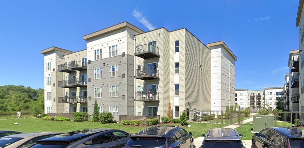 OAK BROOK LAKES RESIDENCES3